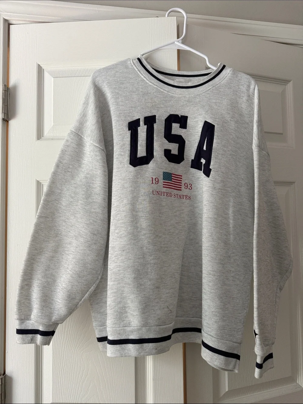 USA Graphic Crewneck Sweater - Light Gray